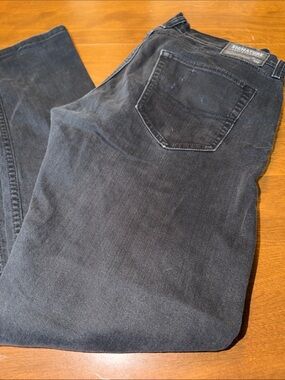Signature by Levi Strauss Men's Navy Slim Straight Jeans